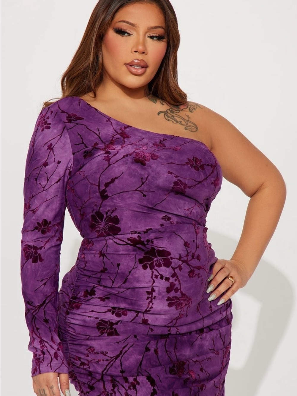 Fashion Nova Purple One-Shoulder Floral Ruched Midi Dress - Picture 3 of 6